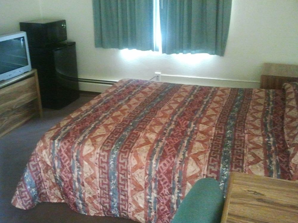 Country Manor Motel Watkins Номер фото